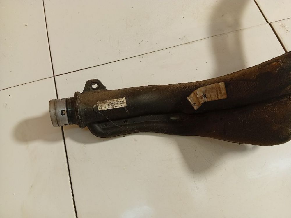 13118437 Opel Astra 2009 Króciec wlewu paliwa - Thumbnail 2