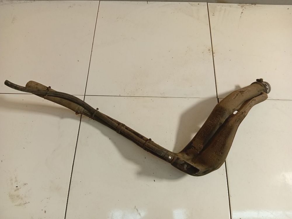 13118437 Opel Astra 2009 Króciec wlewu paliwa - Thumbnail 4