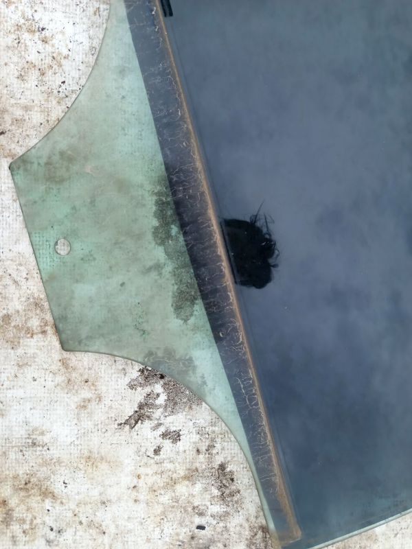 43R00081 Volkswagen Passat 2000 Door-Drop Glass - REAR RIGHT - Thumbnail 3