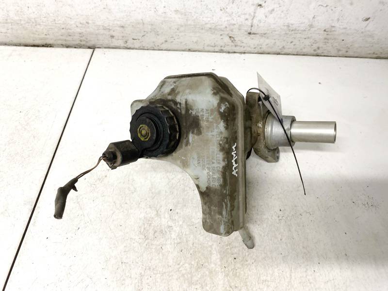 3C1611301 Toyota Avensis Verso 2002 Brake Master Cylinder Reservoir