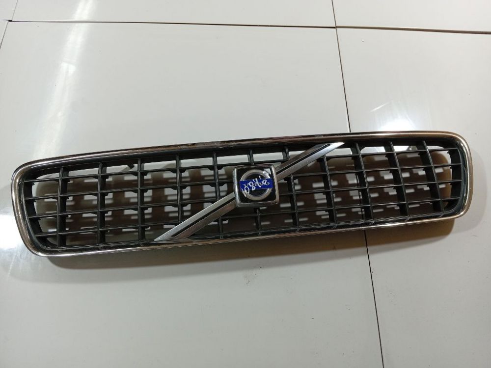08620116 Volvo S40 2007 Передняя решетка (Капот)