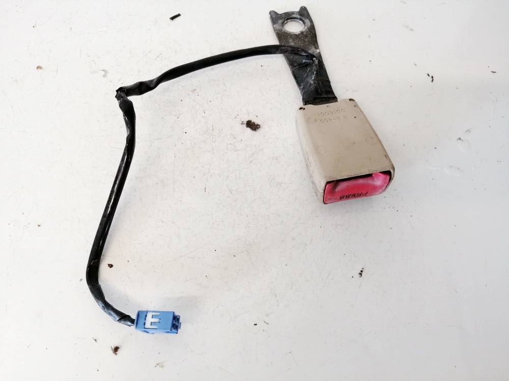 D016001 Lexus RX - CLASS 2000 Drošības jostas sprādze (turētājs) - PRIEKŠA PA KREISI