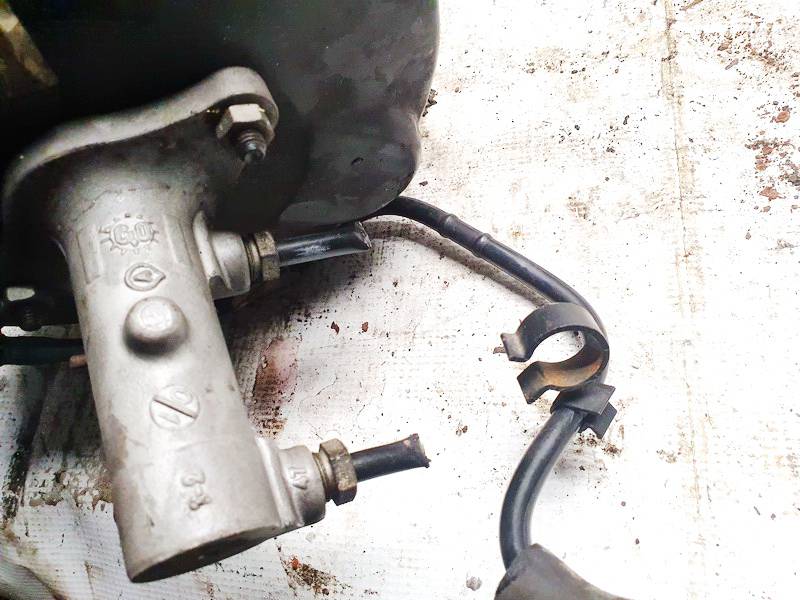 Ford Kuga 2009 principal cylindre de frein - Thumbnail 3