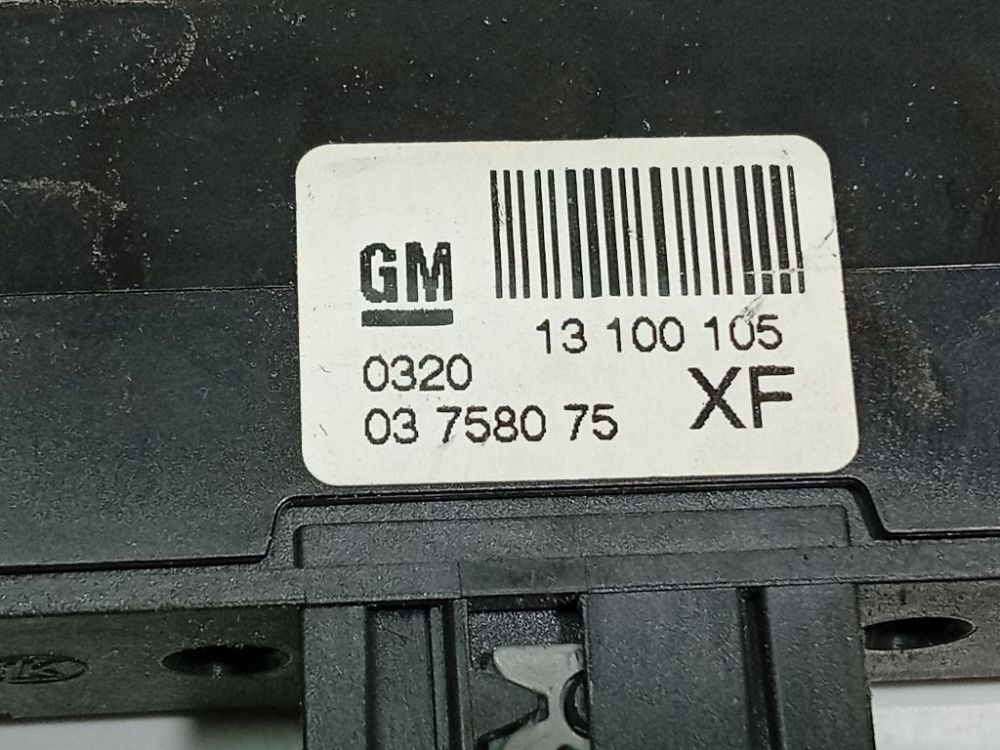 13100105 Opel Astra 2005 Hazard switch - Thumbnail 4