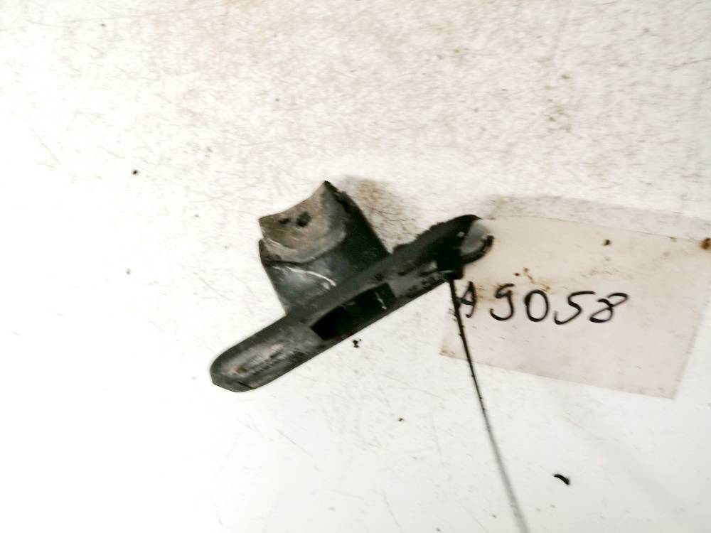 2K0827679B Volkswagen Caddy 2005 Other holders