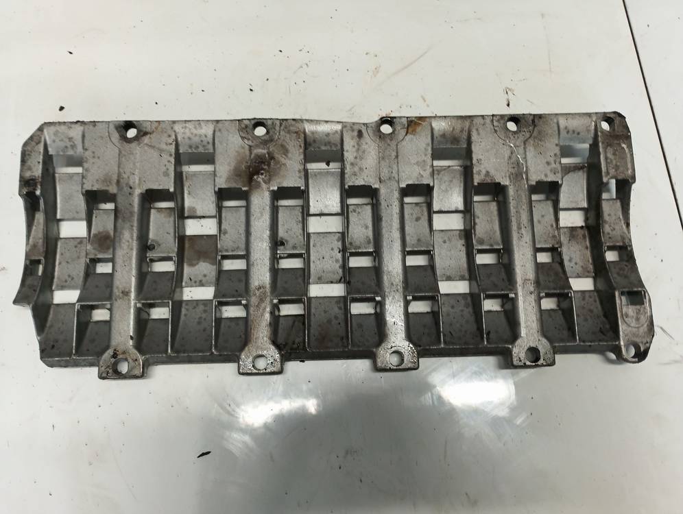 11112247206 BMW 3-Series 2002 Kitos dalys