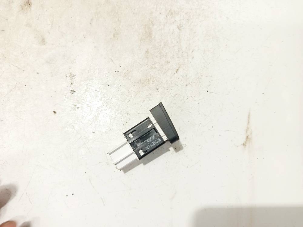 3C0927117C Volkswagen Passat 2006 ESP Switch Button - Thumbnail 2