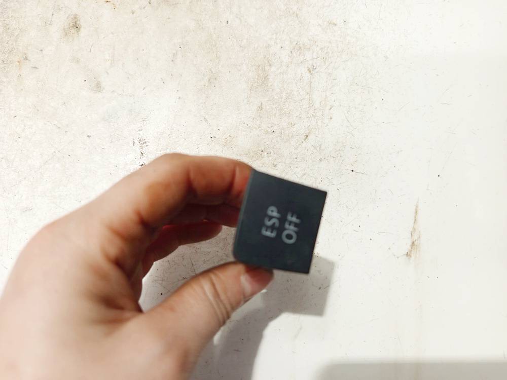 3C0927117C Volkswagen Passat 2006 ESP Switch Button
