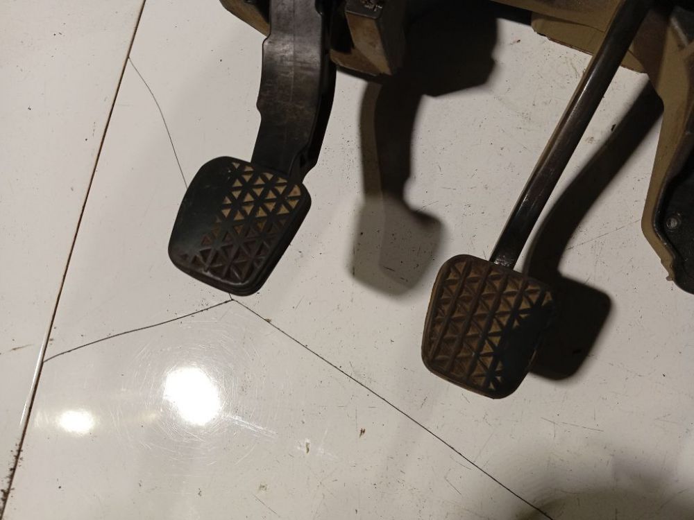 13228166 Opel Insignia 2010 Pedal de freno - Thumbnail 2