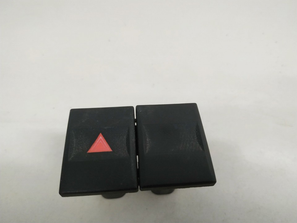 1S7T13A350BD Ford Mondeo 2002 Schalter Mittelkonsole Warnblink Warnblinkschalter Rot