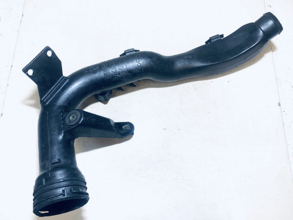 3B0145762C Volkswagen Passat 2005 TURBO INTERCOOLER PIPE HOSE