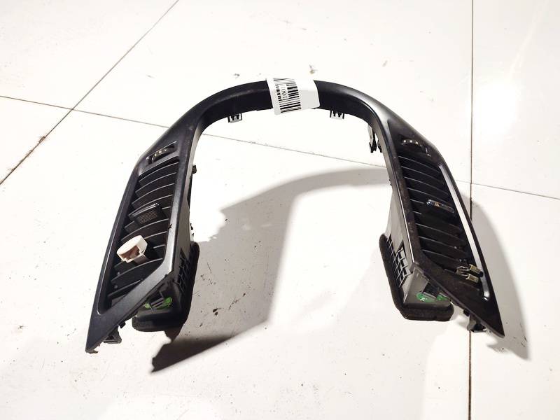 Chevrolet Orlando 2011 Wloty powietrza do kabiny