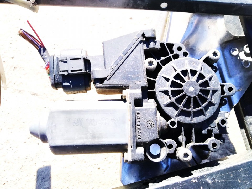 114184101 Audi A6 1998 Моторчик стеклоподъемника - задний левый