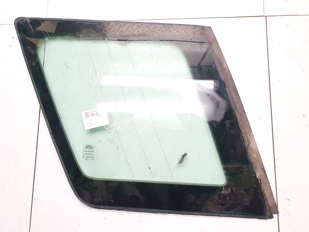 AS2 Land-Rover Freelander 2006 Aizmugurējais virsbūves sānu stikls - AIZMUGURE PA KREISI