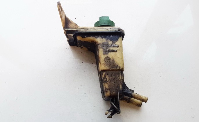 8D0422373C Audi A6 1998 Vairo stiprintuvo bakelis