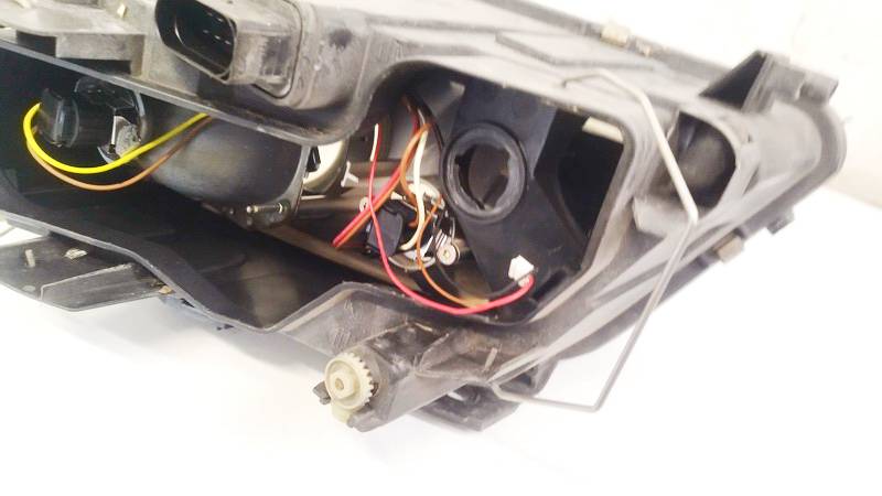 Audi A6 2002 Ajovalo - EDESSÄ OIKEALLA - Thumbnail 3