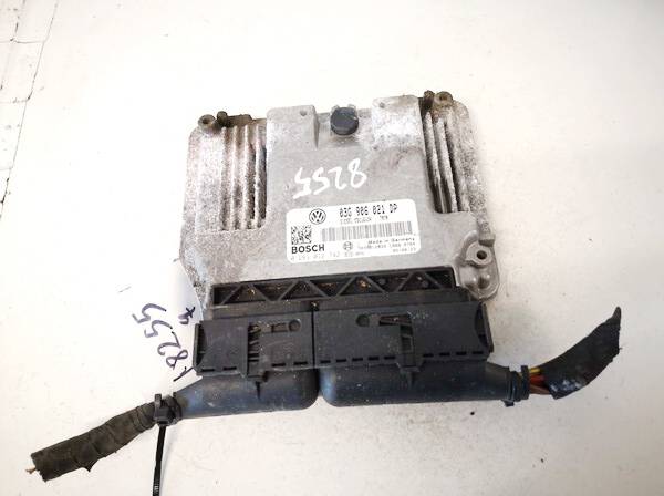 03G906021DP Volkswagen Passat 2005 CALCULATEUR MOTEUR