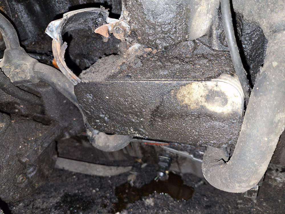 SAAB 9-3 2001 Chłodnica oleju - Thumbnail 3