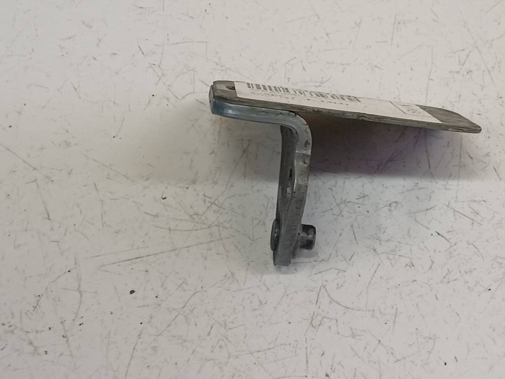 Audi A3 2007 Петля двери передней  нижняя - Thumbnail 3