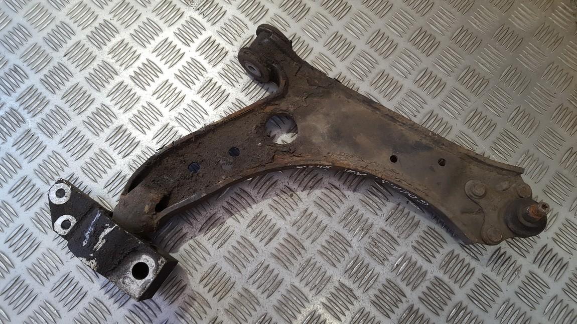 Volkswagen Golf 2004 Wahacz - PRZEDNIE PRAWE