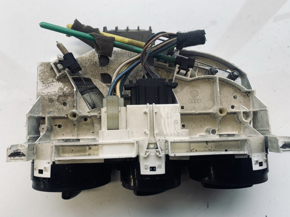 1J0819045F Volkswagen Golf 2001 Climate Control Panel (heater control switches) - Thumbnail 2
