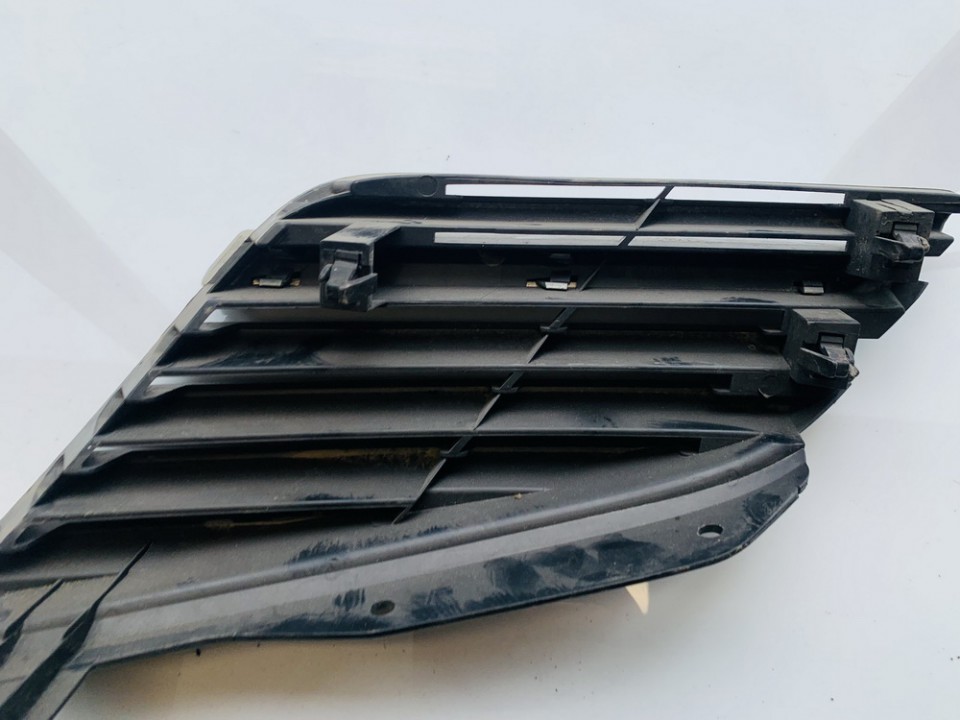 62320AU300 Nissan Primera 2004 Hood grille - FRONT - Thumbnail 3
