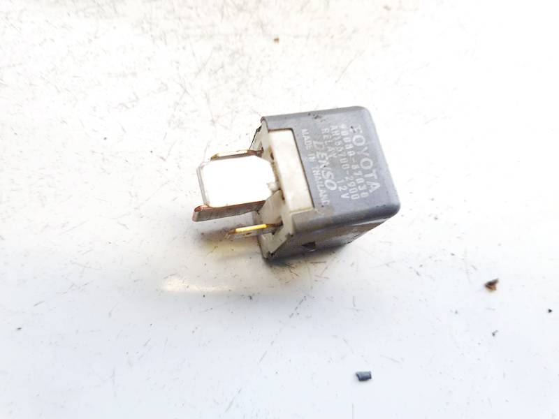 9008087030 Toyota Corolla Verso 2006 Relay module