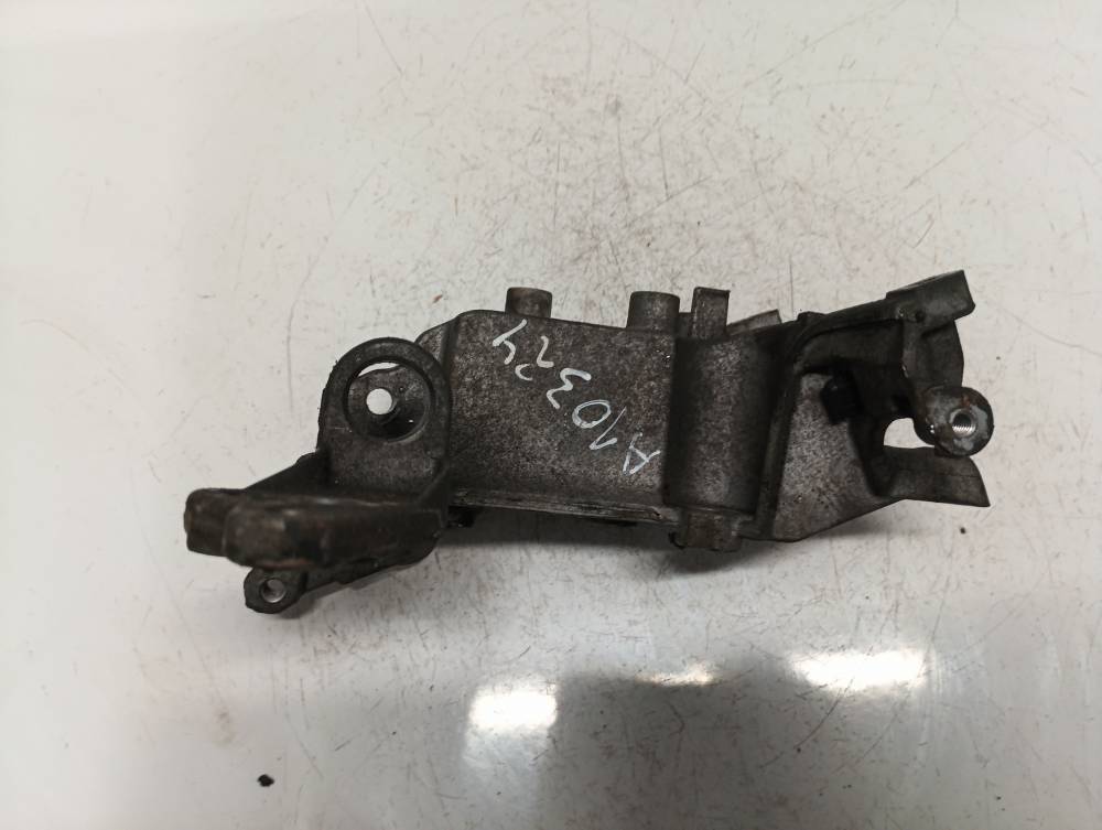 9804121180 Citroen C4 Picasso 2016 Ātrumkārbas kronšteins - Thumbnail 2