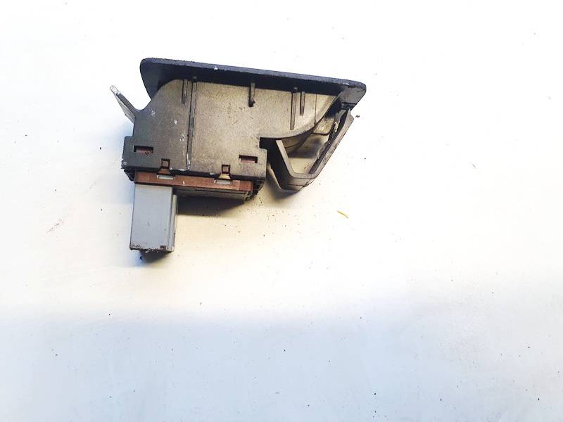1F0959527 Volkswagen Touran 2005 Fuel Cap Switch (Gas Fuel Door Switch Button) - Thumbnail 3