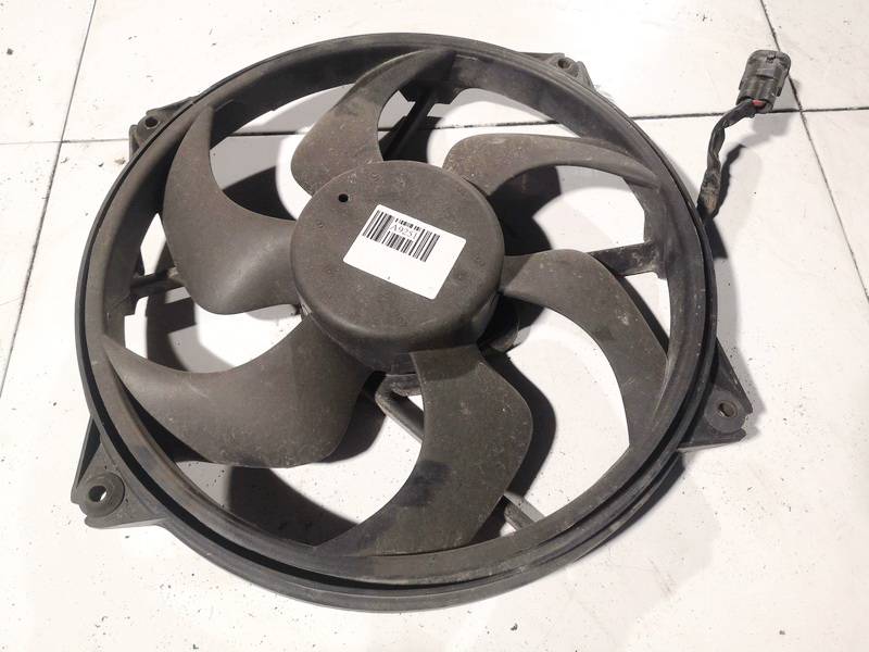 Citroen C4 2007 Diffuusori (Jäähdyttimen Tuuletin)