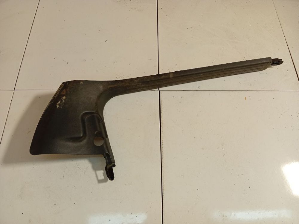 4F1867271B4PK Audi A6 2007 Накладка порога (внутренняя) левый передний