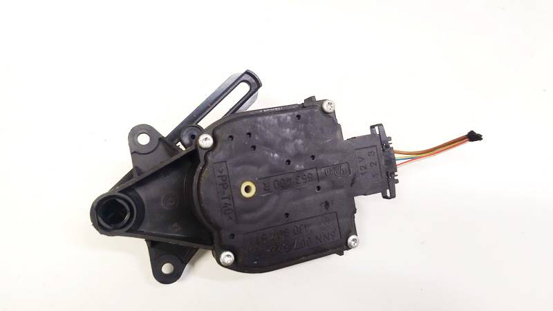 1J0907511 Volkswagen Golf 1998 Heater Vent Flap Control Actuator Motor