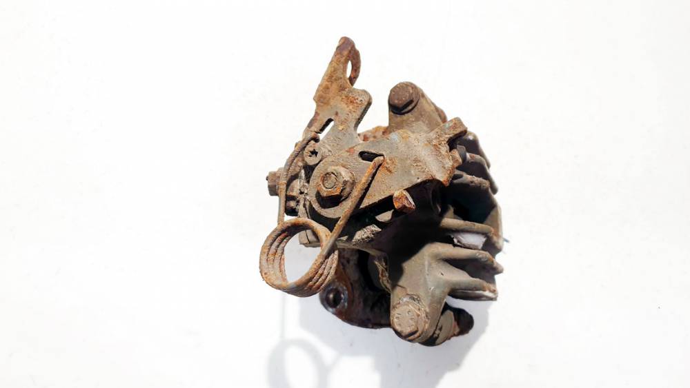 Volkswagen Passat 1999 Disc-Brake Caliper - REAR RIGHT - Thumbnail 2