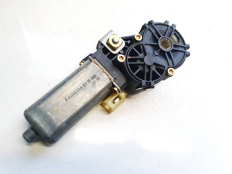 0390201972 BMW 7-Series 2003 Sedynes varikliukas P.D.