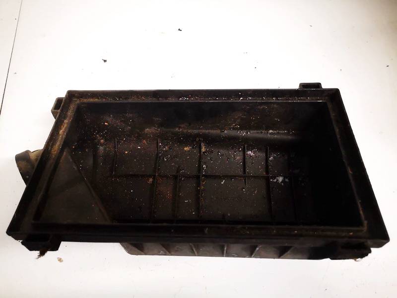 4235214 SAAB 900 1995 Air filter box - Thumbnail 3