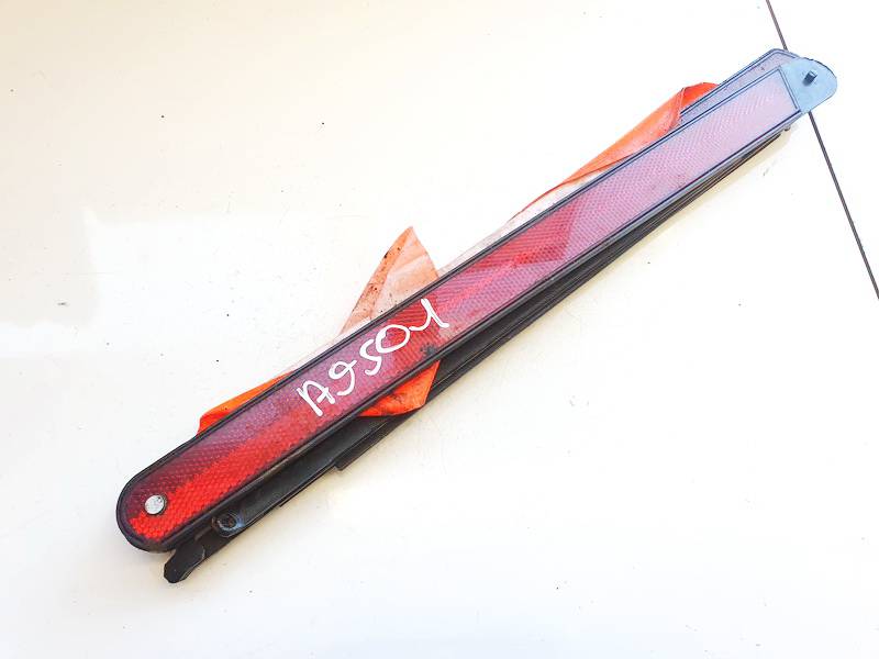 27R030017 Volkswagen Touran 2006 Warning Triangle Integrated into Trunk