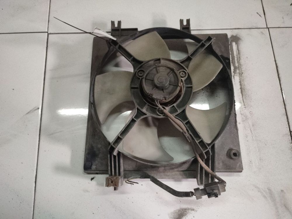 Subaru Legacy 2004 Diffuser, Radiator Fan