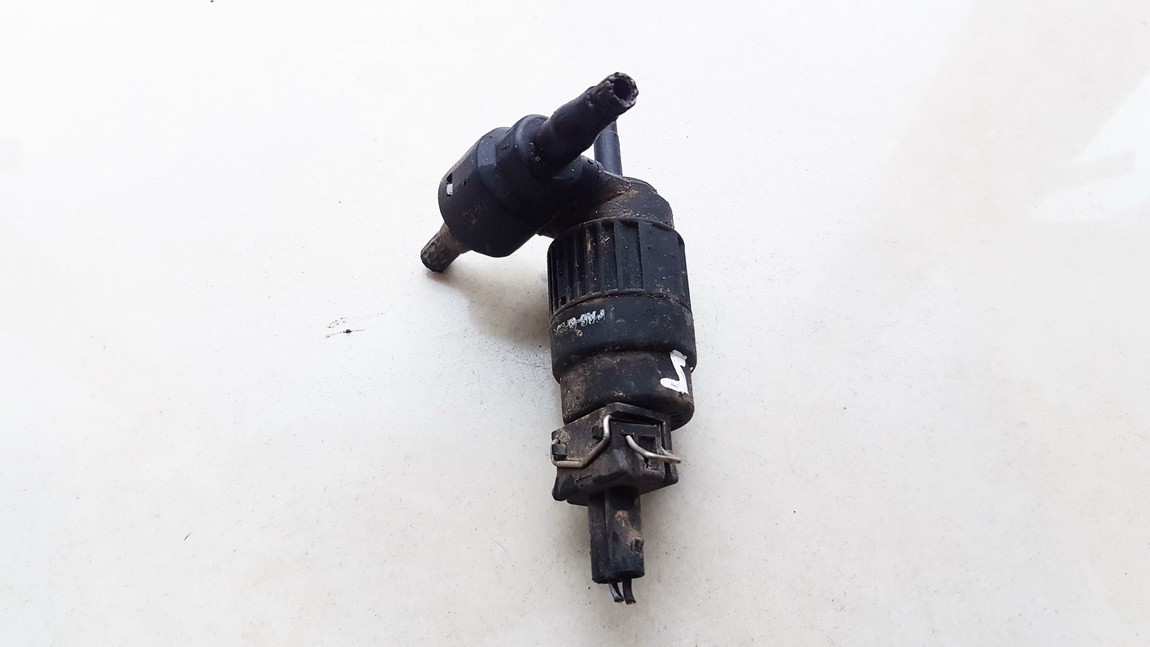 Opel Omega 2001 Windshield Windscreen Washer Pump