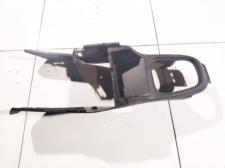 MR381217 Mitsubishi Carisma 2003 Wykończenie wnętrza (plastikowe elementy)