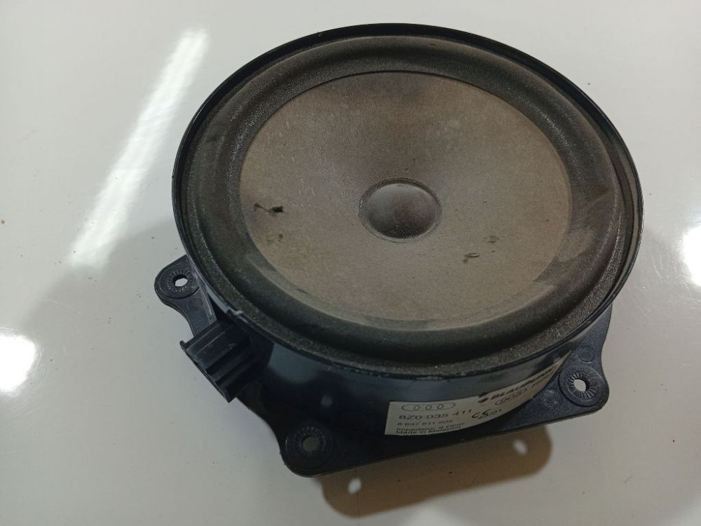 8Z0035411 Audi A2 2002 Speaker (audio)