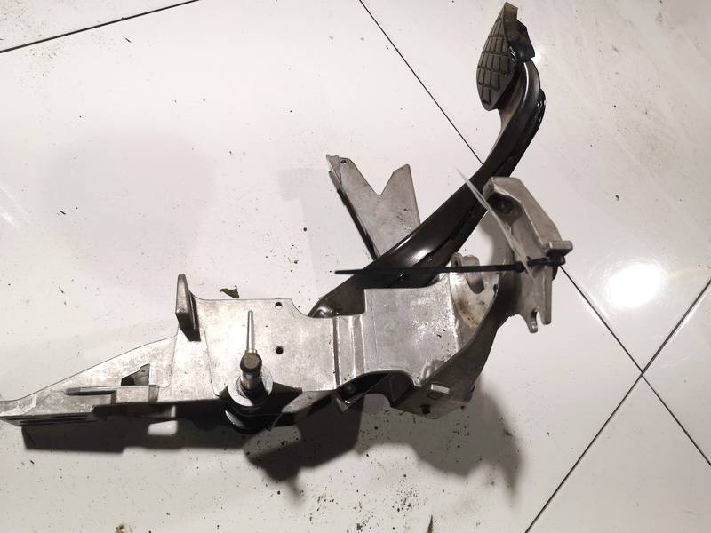 Audi A4 2005 Pedalwerk Bremspedal Pedalhalter Kupplungspedal - Thumbnail 2