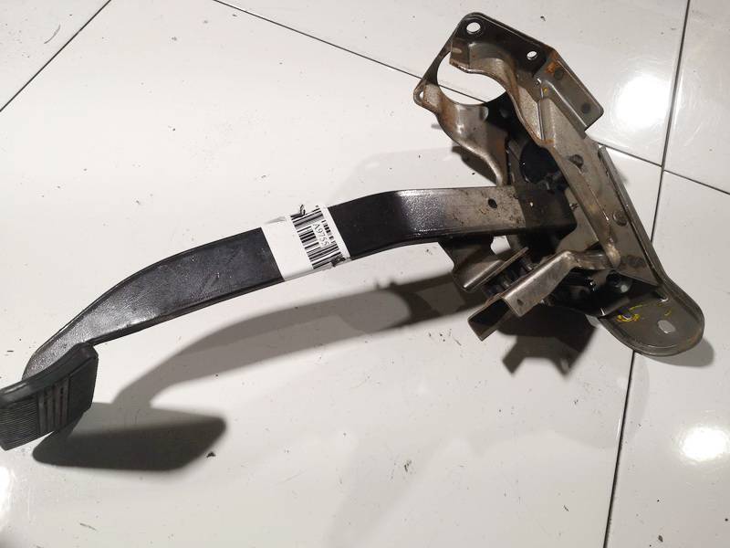 Nissan Pathfinder 2006 Pedal de freno