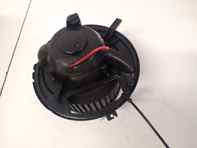 1K1820015D Volkswagen Touran 2006 Heater blower assy