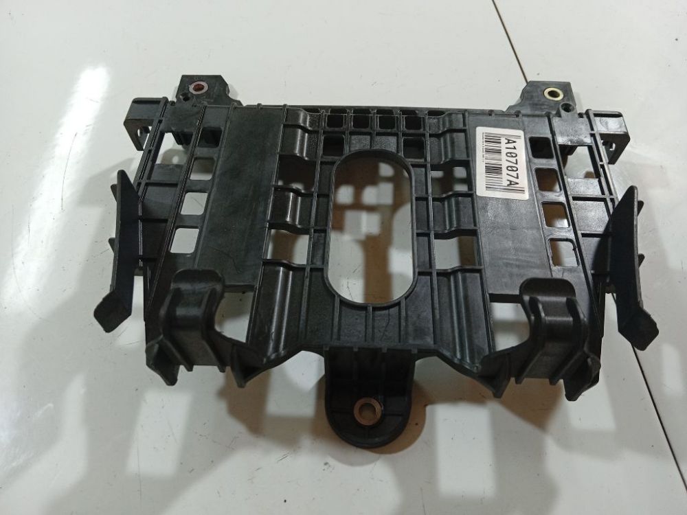 1695453740 Mercedes-Benz B-CLASS 2005 Other holders - Thumbnail 2