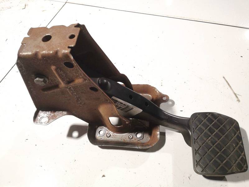 Volkswagen Touran 2014 Sankabos pedalas