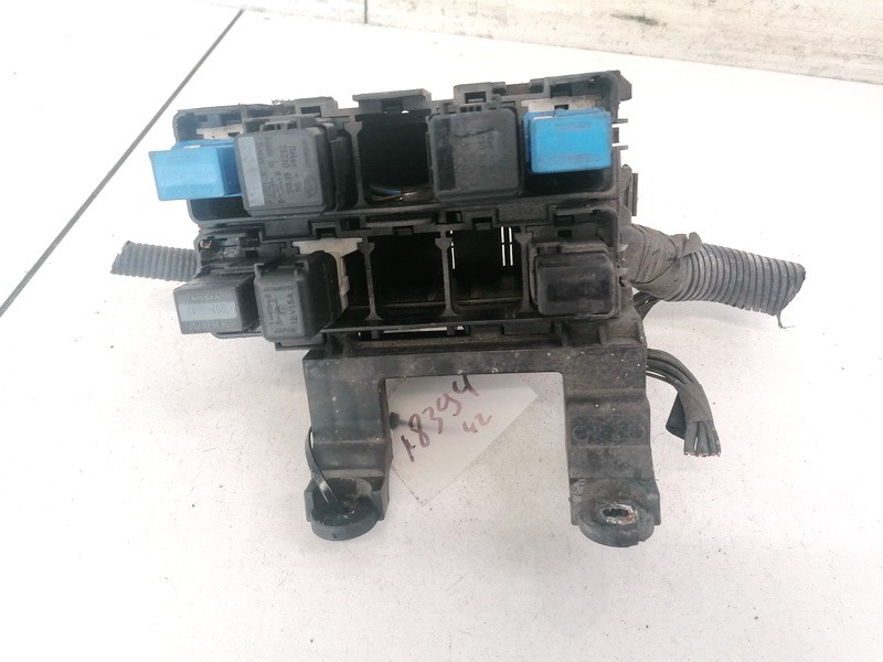252309F915 Nissan Primera 2003 Fuse box