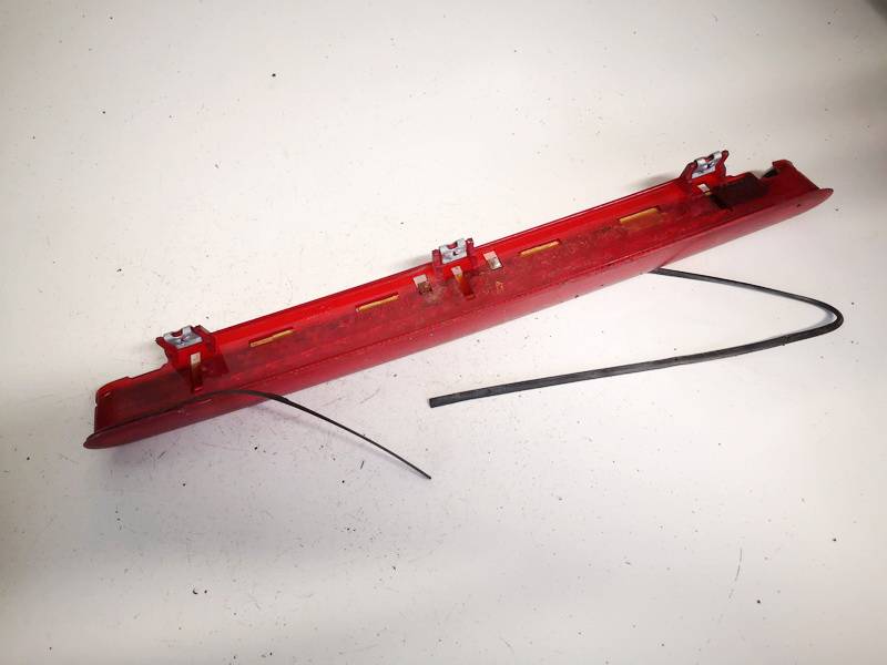 1T0945097A Volkswagen Touran 2004 Dodatkowe światło stopu