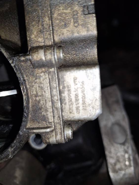 A2C53099815 Volkswagen Passat 2006 Corps de Papillon - Thumbnail 4