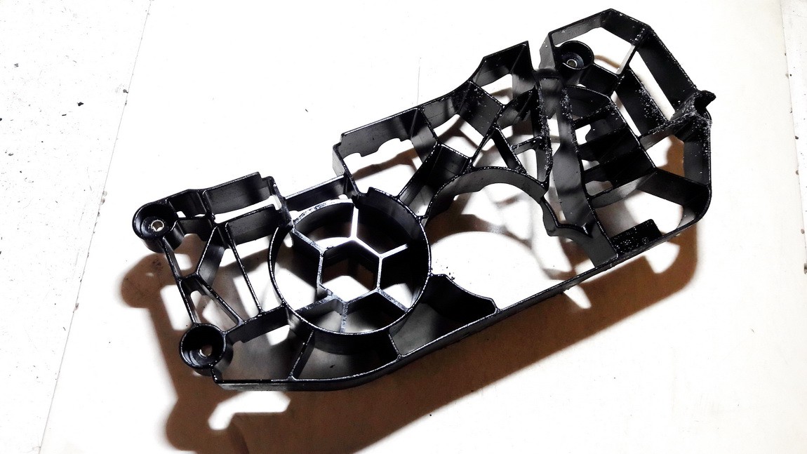 059103138C Audi A6 2005 Other car part