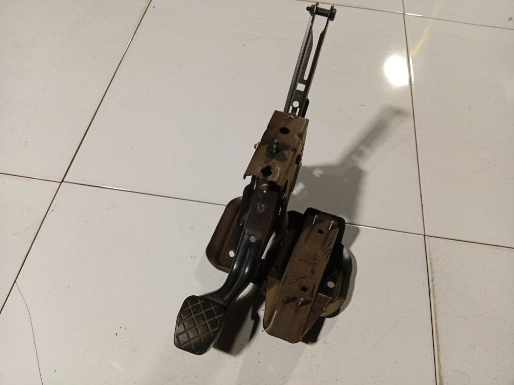 1J1721631C Volkswagen Golf 2000 Pedal work, Brake pedal, Pedal bracket, Clutch pedal